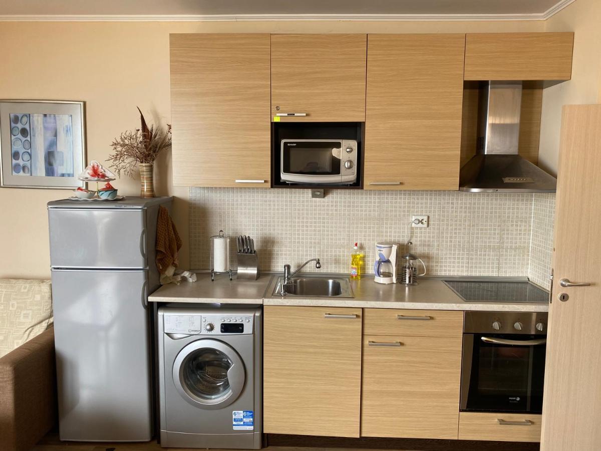 First Line Apartment At Obzor Exterior foto